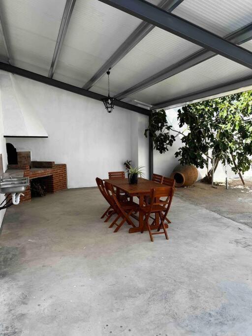 Villa Agradable Casa Con Chimenea Interior Y Barbacoa. Graja de Iniesta Exterior foto